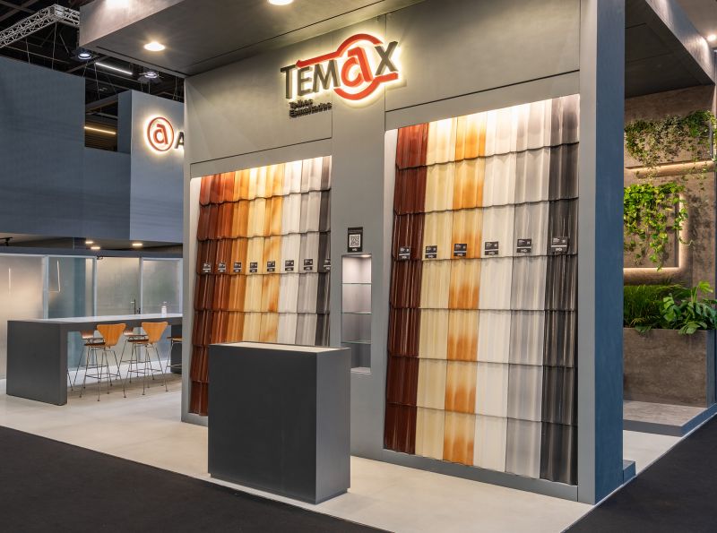 Temax Telhas Esmaltadas marcou presença no maior evento do setor cerâmico com novas cores de telhas